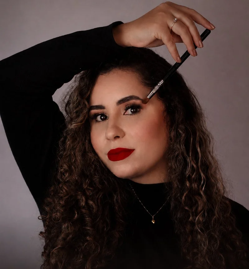 Andressa Rosa, maquiadora profissional em Joinville